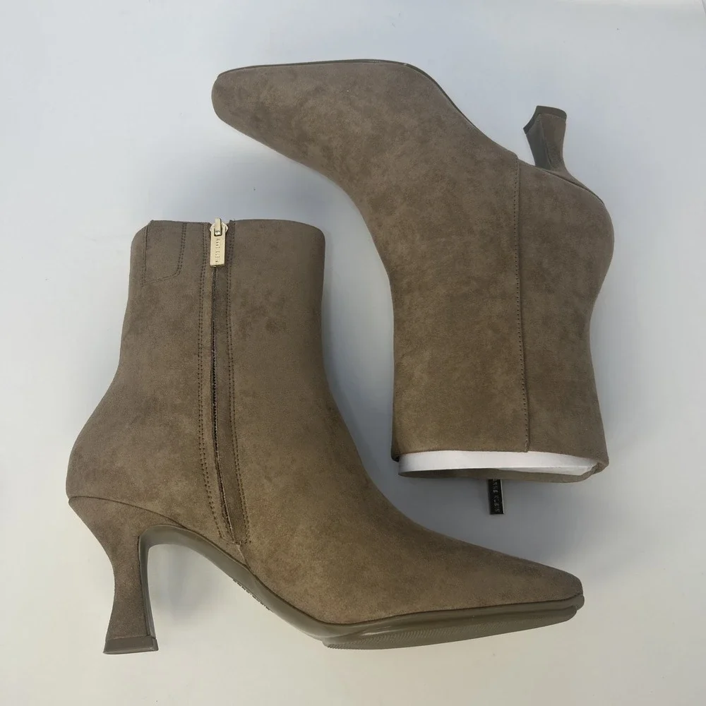 Anne Klein Pablo Women's Bootie Size 9.5 M Taupe Suede Snip‎ Toe Flare Heel NIB